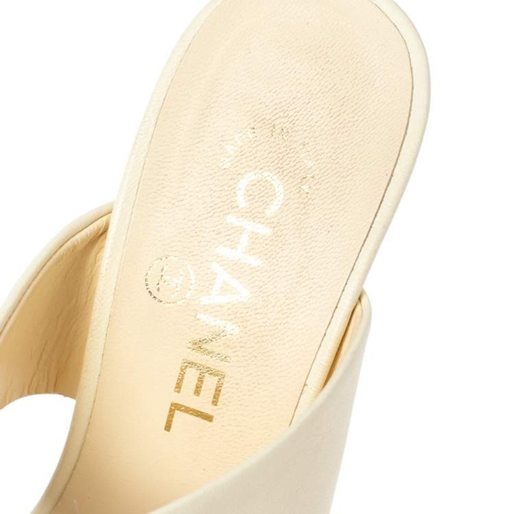 Chanel Cream Leather Pearl Embellished Heels Slide Sandals Size 41 - Picture 7 of 10